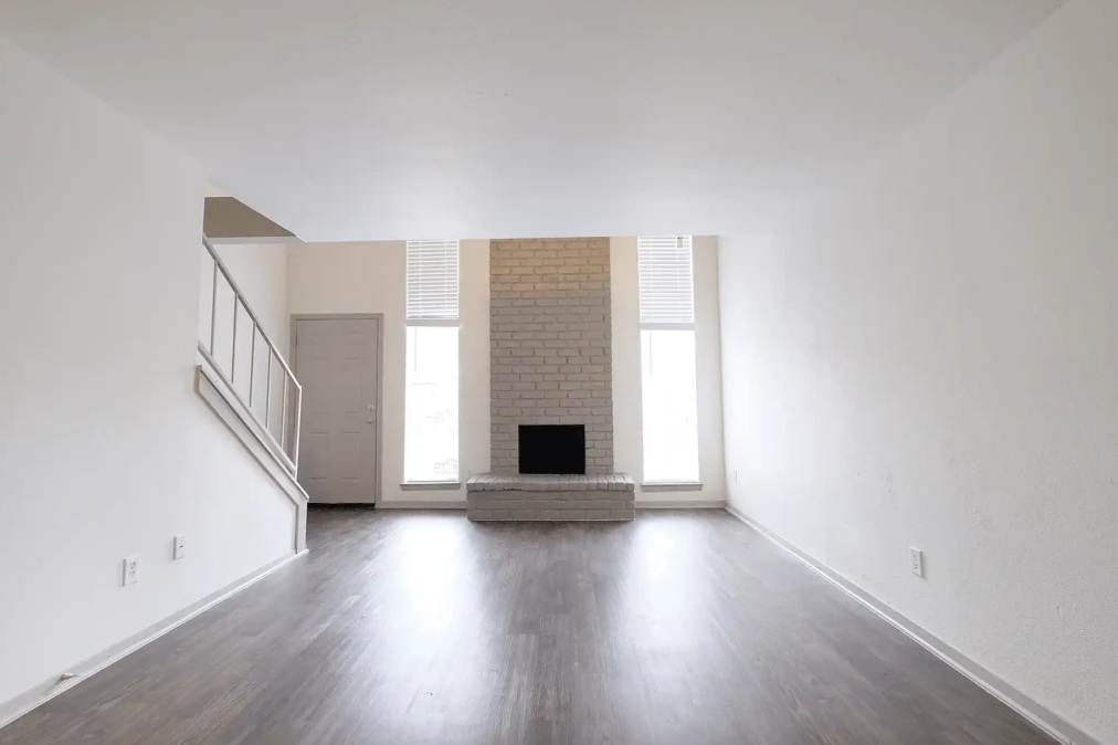Austin Apartment: 1124 rutland dr