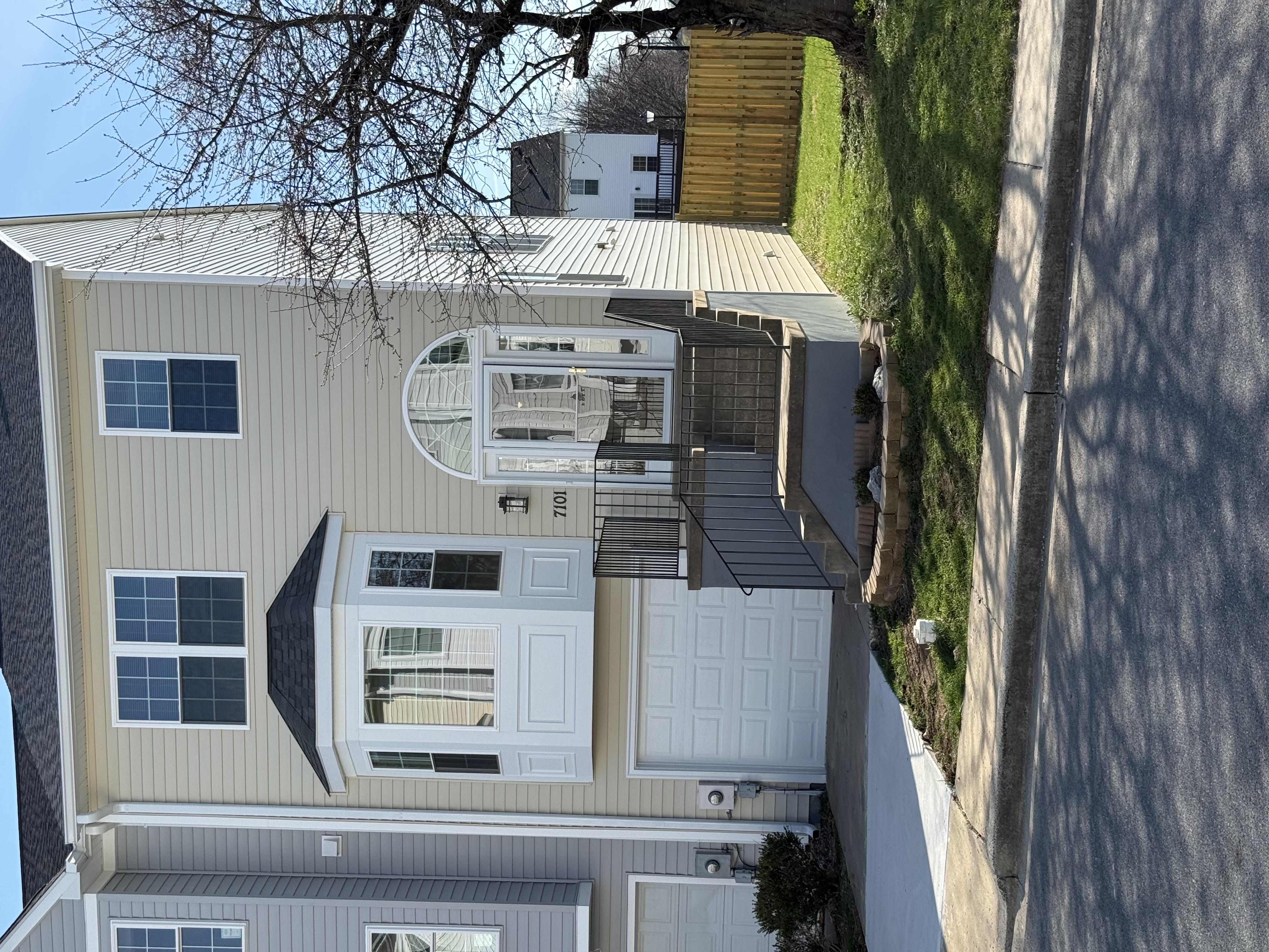 Frederick Townhome: 7101 Collinsworth Place