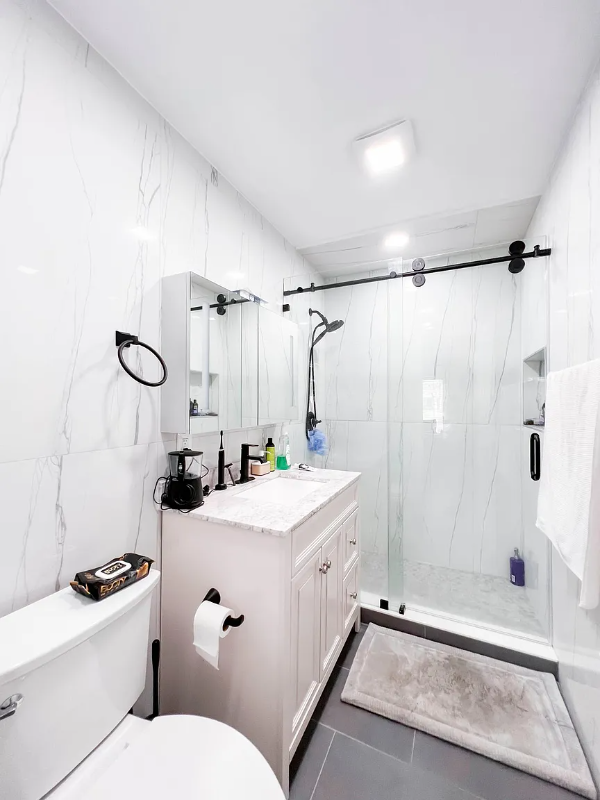 Oakland Park Multiplex: 5140 Ne 3rd Ave