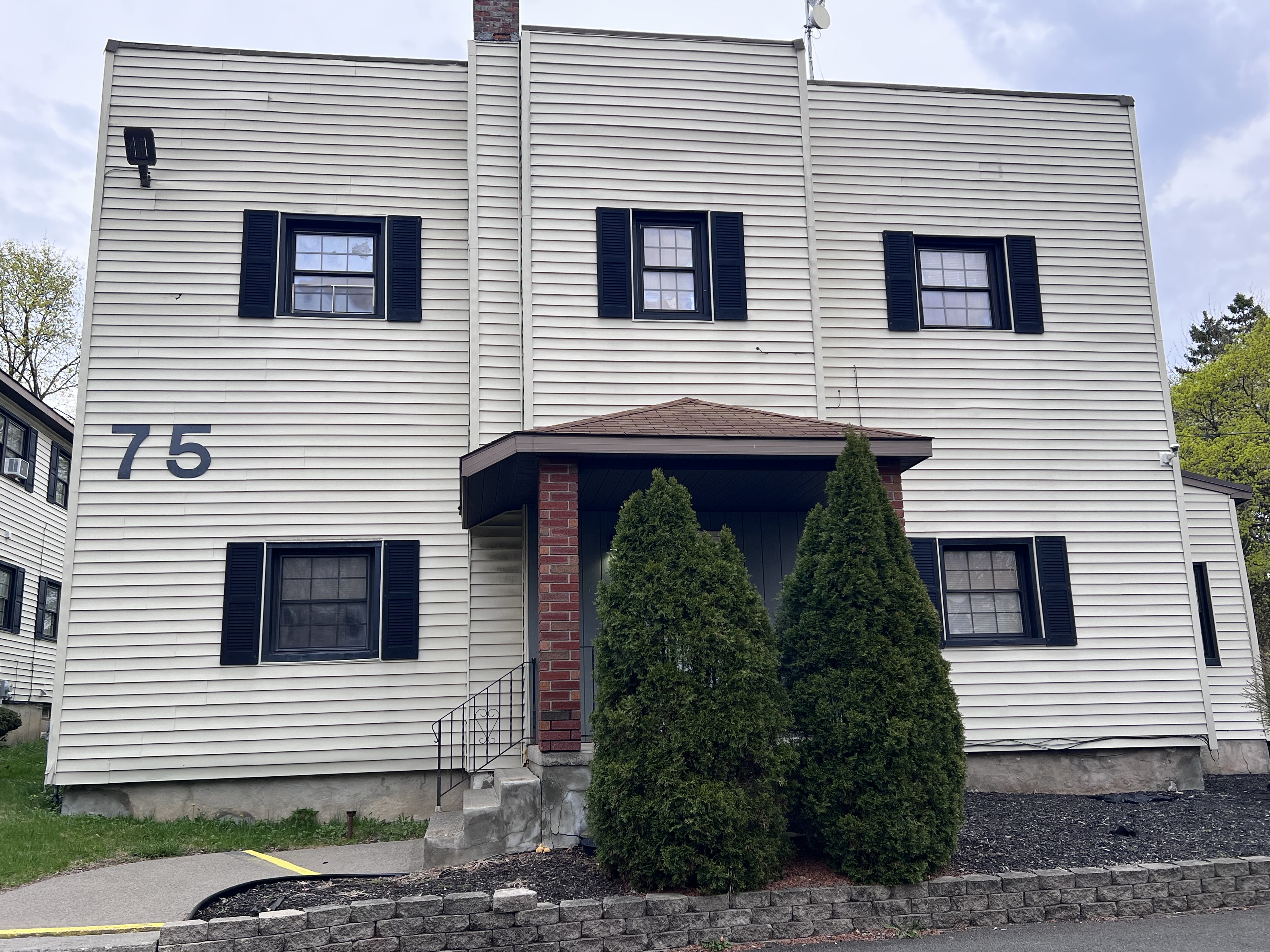 Troy Apartment: 75-79 11th Street