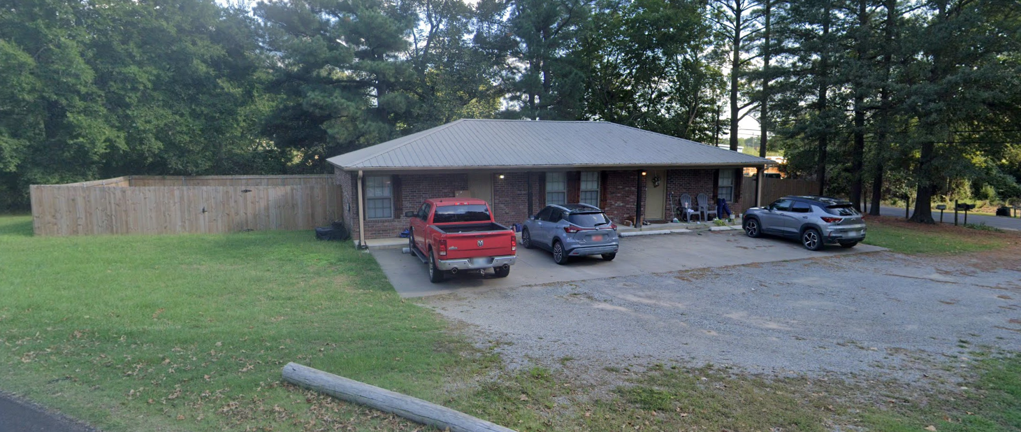 Poteau Multiplex: 302 Smith Ave