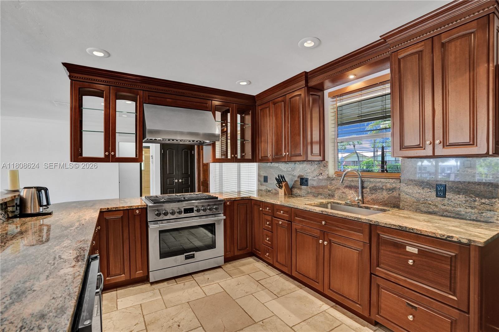 Fort Lauderdale House: 3100 NE 56th Court