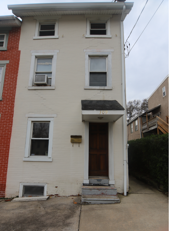 Conshohocken House: 309 east 6th avenue
