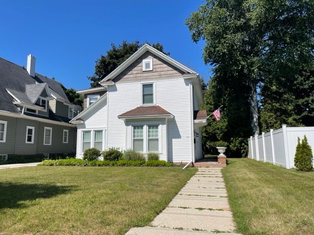 Sheboygan House: 2122 N 7th St