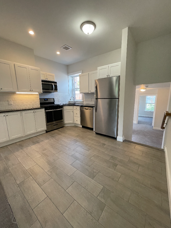 Philadelphia Apartment: 4049 Spruce St,