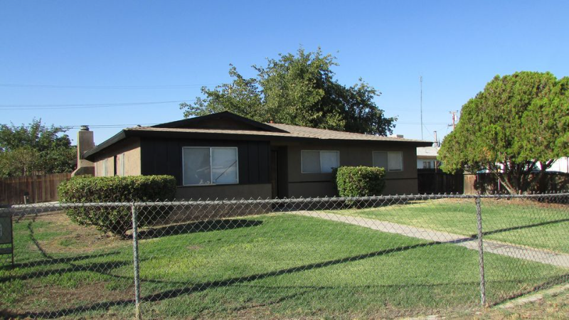 Bakersfield House: 2520 Bernice Drive