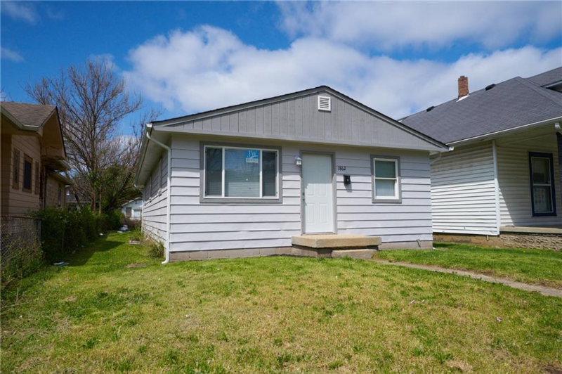 Indianapolis House: 1862 N Dexter St