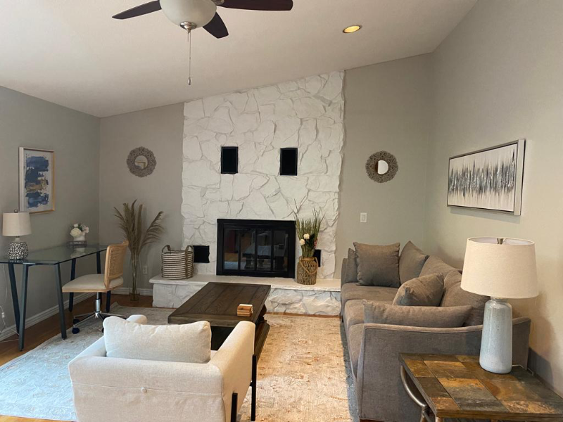 Tualatin House: 9424 SW Siletz Dr