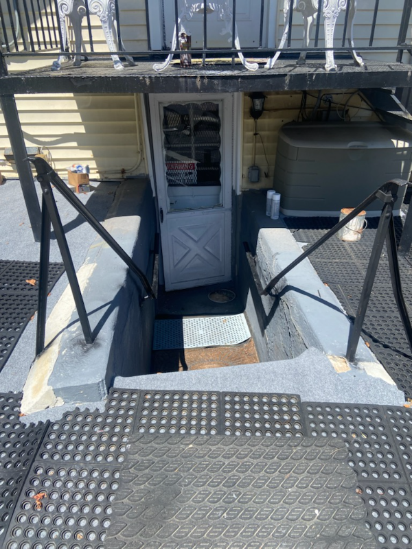 Baltimore House: 6211 Birchwood Ave