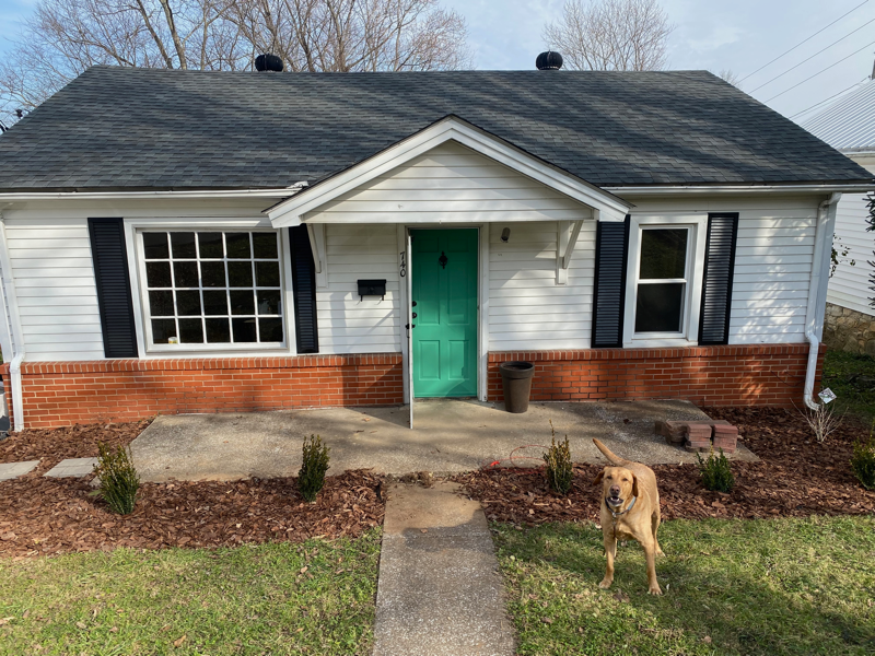 Bowling Green House: 740 Sunset Ave.