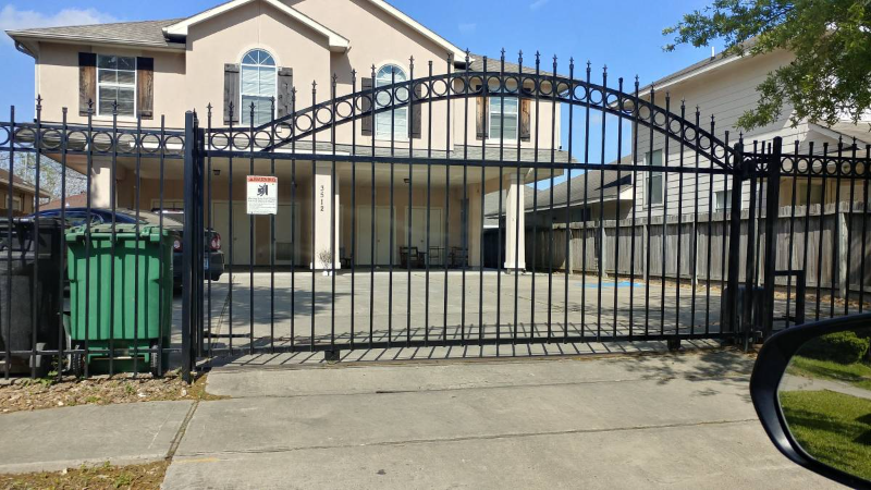 Houston Multiplex: 3512 Canfield Street