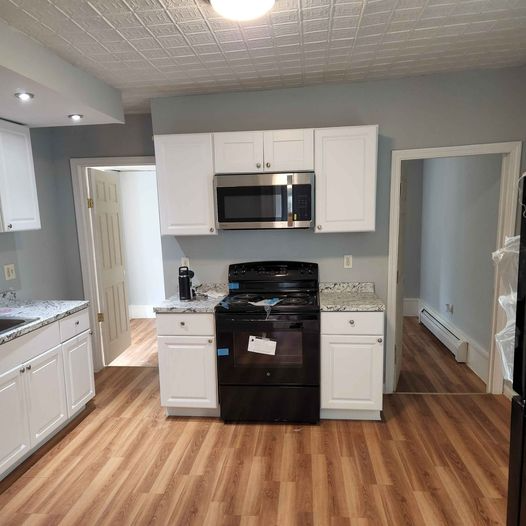 Manchester Apartment: 536 Hall St