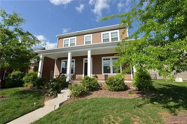 Mooresville House: 109 Grayfox Dr