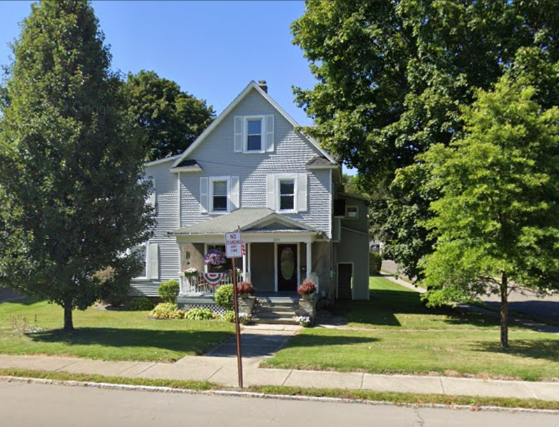 Binghamton Apartment: 805 Chenango St