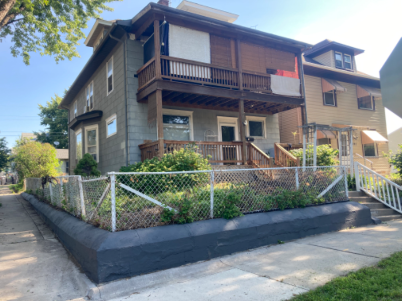 Saint Paul Multiplex: 293 east robie