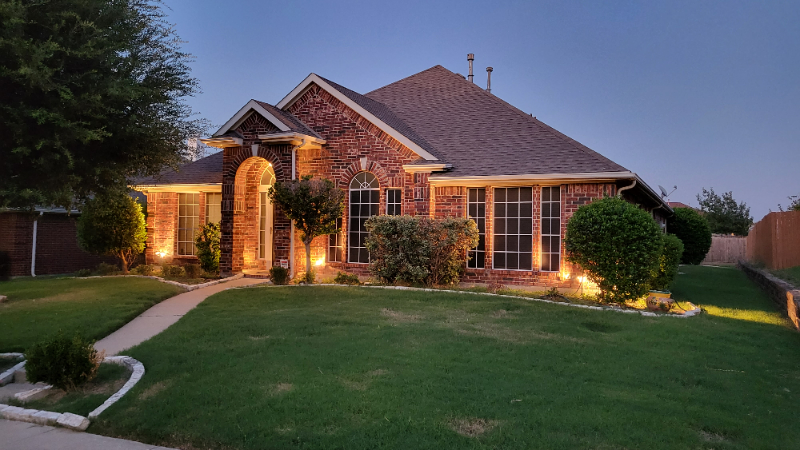 Mesquite House: 2820 Golden Meadow Ave