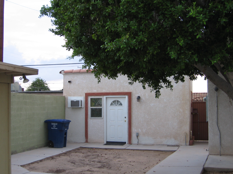 Yuma House: 805 S 7th Ave