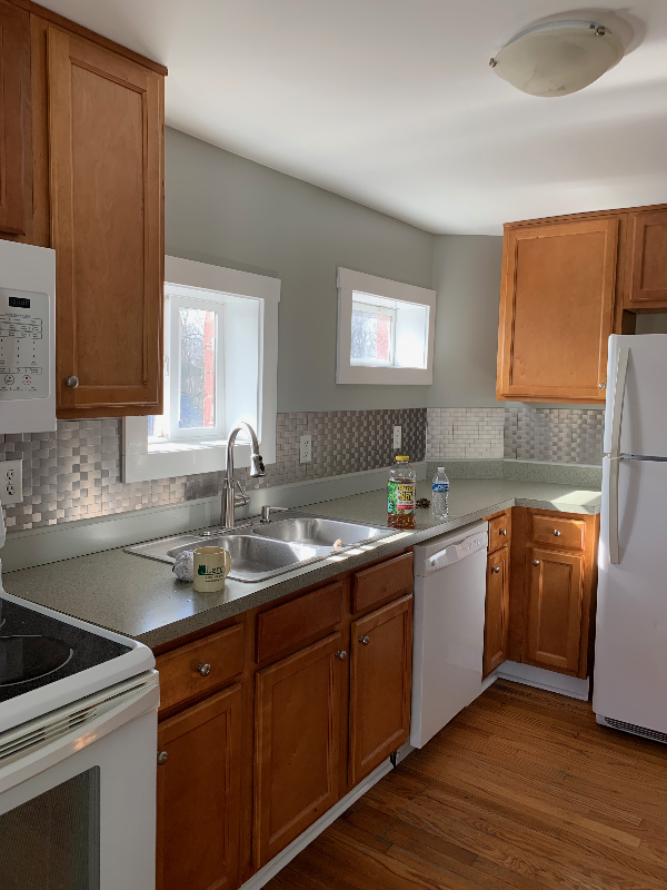 Dillwyn Apartment: 1002 Main St