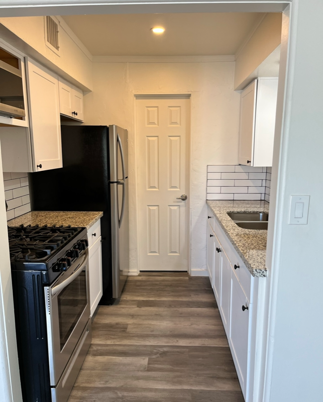 Phoenix Apartment: 920 E. Montebello Ave