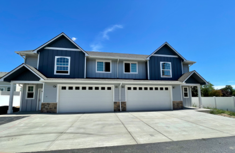 Yakima Condo: 671 S 83rd Ave