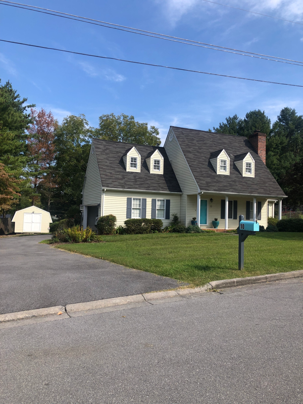 Johnson City House: 10 Parwood Court