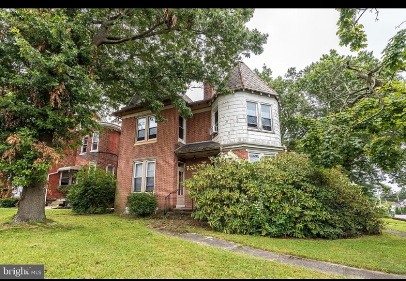 , A 417 W Walnut St , A 417 W Walnut St,