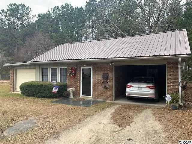 Chadbourn House: 106 W 6th St.