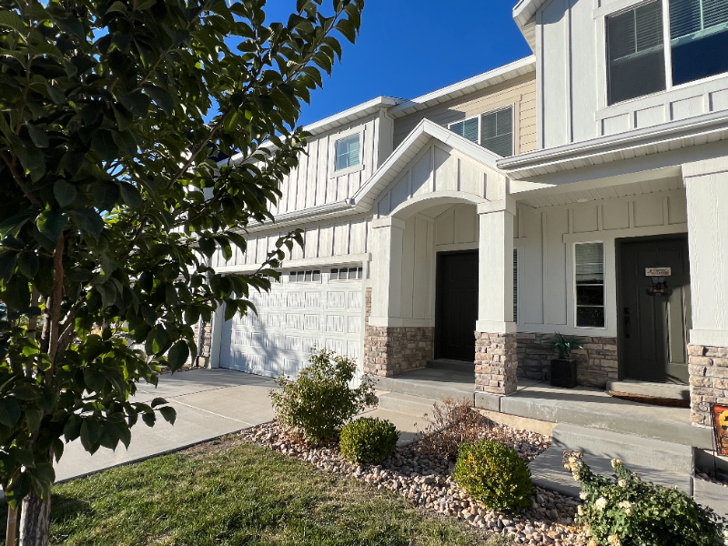 Draper Townhome: 11744 S Nigel Peak Ln