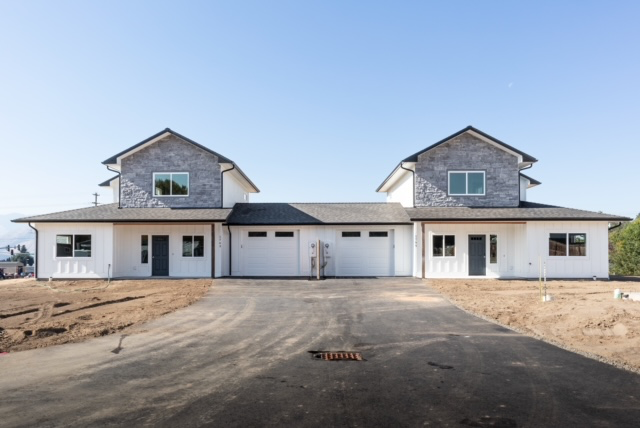 East Wenatchee House: 1763 Grant Rd