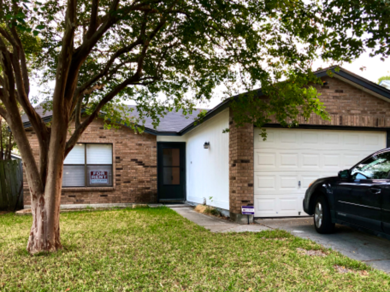 Converse House: 6822 Cypress Mist