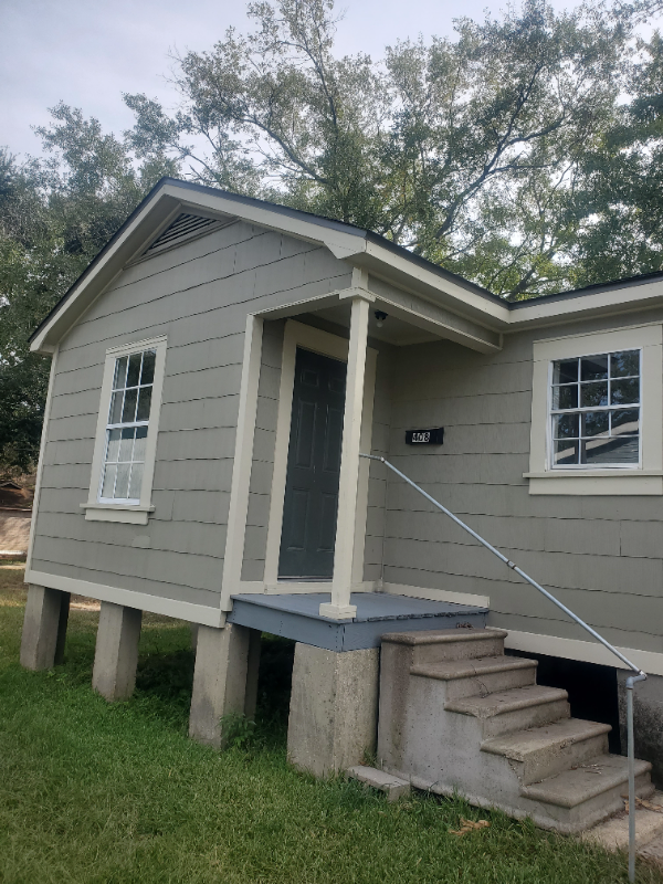 DeRidder Apartment: 408 N Texas St.