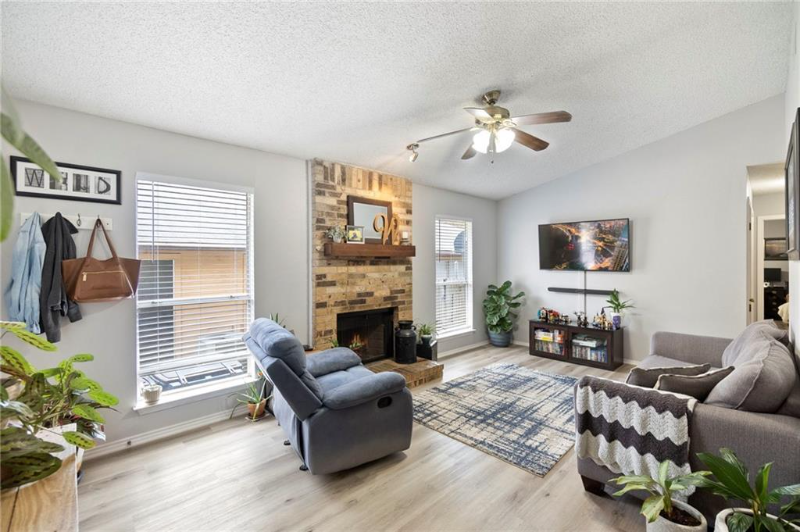 Austin Multiplex: 2107 Courtney St.