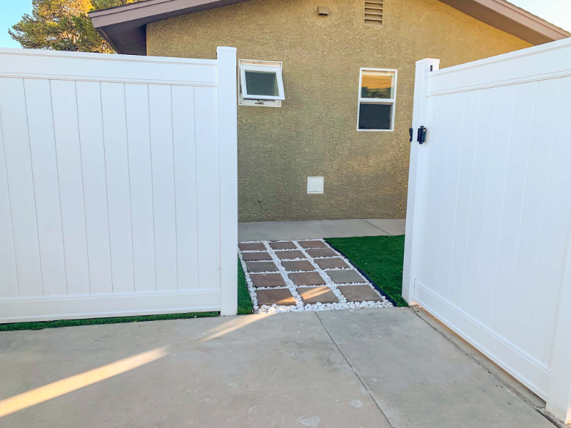 Las Vegas Apartment: 7205 lakeland ct