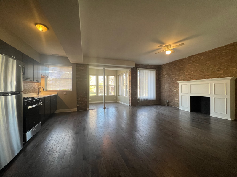 Chicago Apartment: 5721 S Prairie Ave