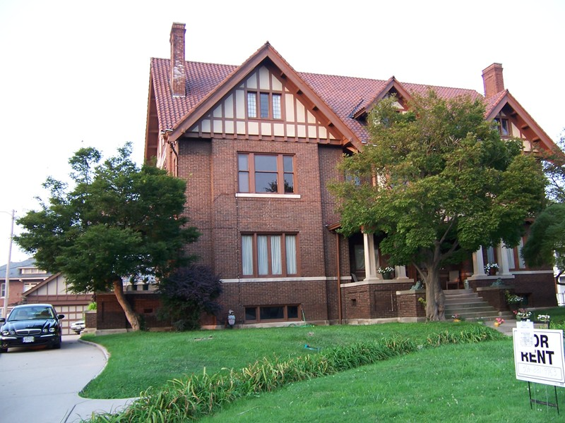 Charleston Apartment: 1330 Virginia Street East