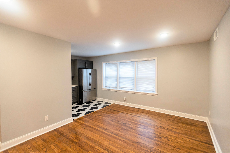 Kansas City Apartment: 3457 Holmes St,