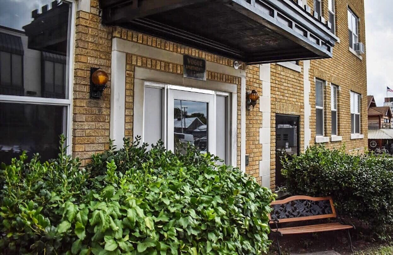 Tulsa Apartment: 1611 S Main St