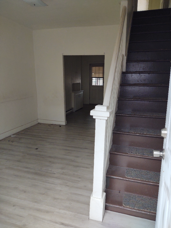 East Stroudsburg House: 52 Hallet Street