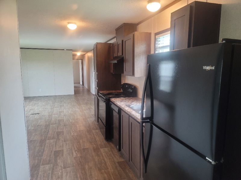 Muncie House: 9500 N Wheeling Ave