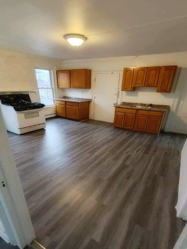 Hartford Multiplex: 118 Babcock Street