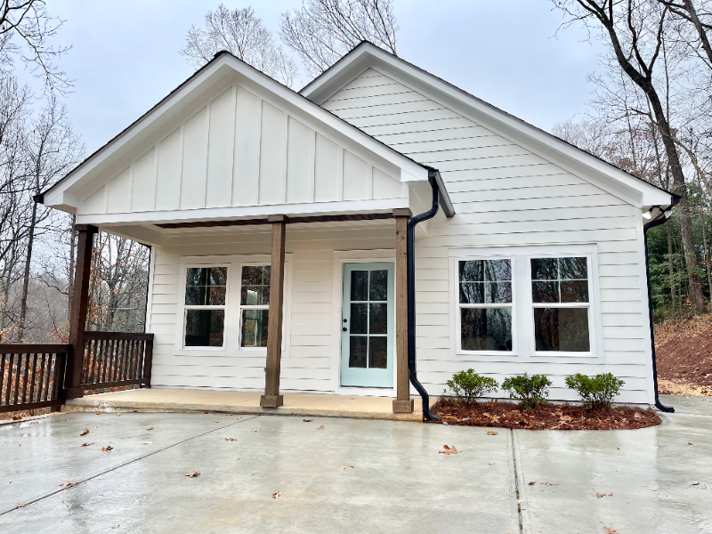 Cumming House: 5245 Virginia Ave