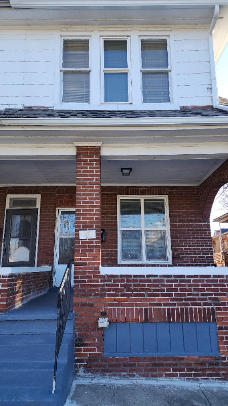 Harrisburg House: 409 Emerald street