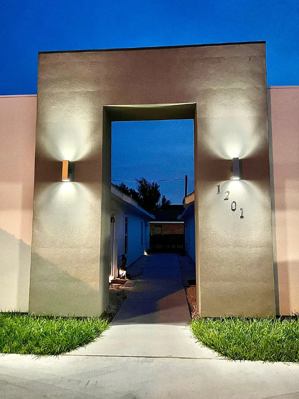 Pharr Apartment: 1201 W Heritage Dr