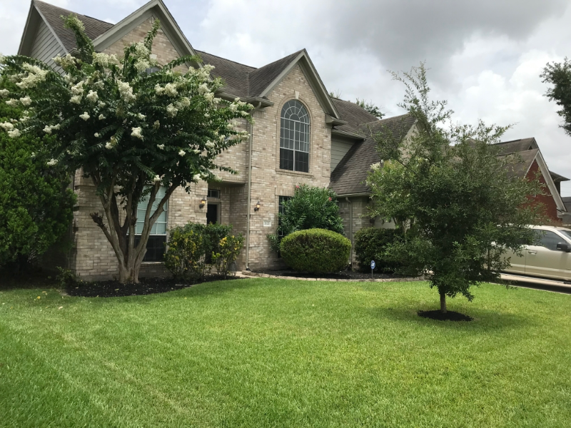 Houston House: 2122 Laurel Oaks Dr