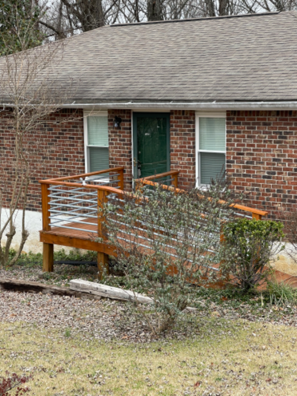 Mount Juliet House: 142 Santa Fe Trail