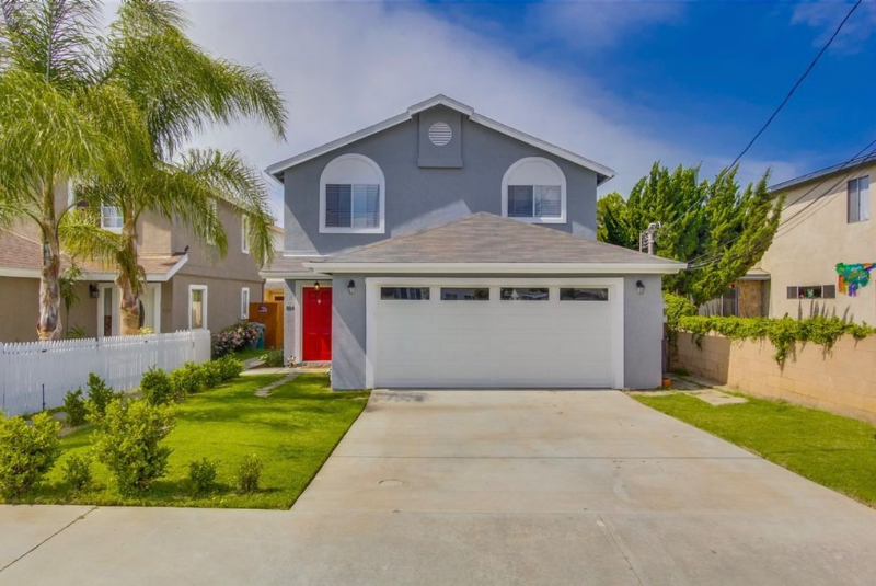 Imperial Beach House: 564 9th St