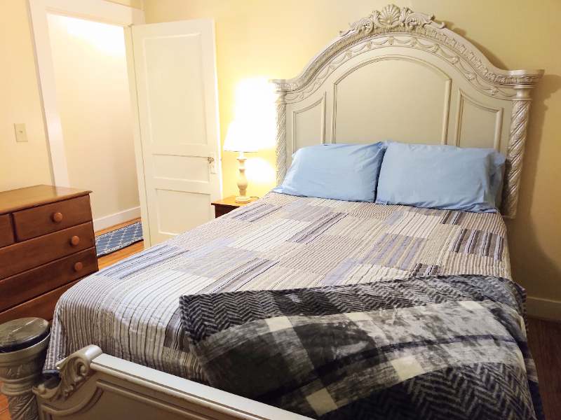 Hartsville House: 000 Barefoot St