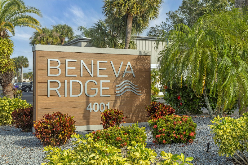 Sarasota Townhome: 4001 S Beneva Rd