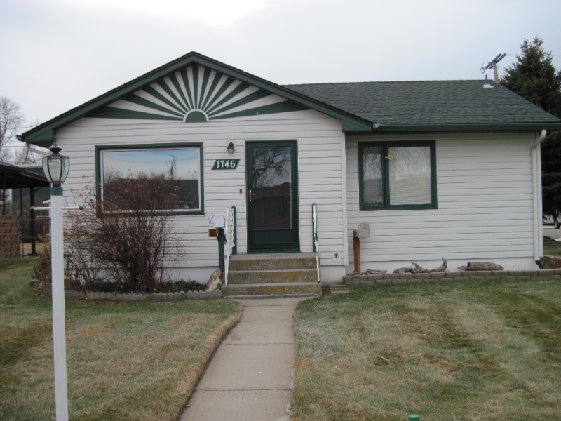 Billings House: 1746 Alderson Ave