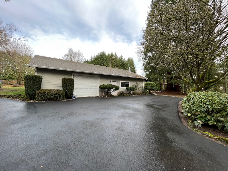 Newberg Apartment: 29410 Northeast Wilsonville Road